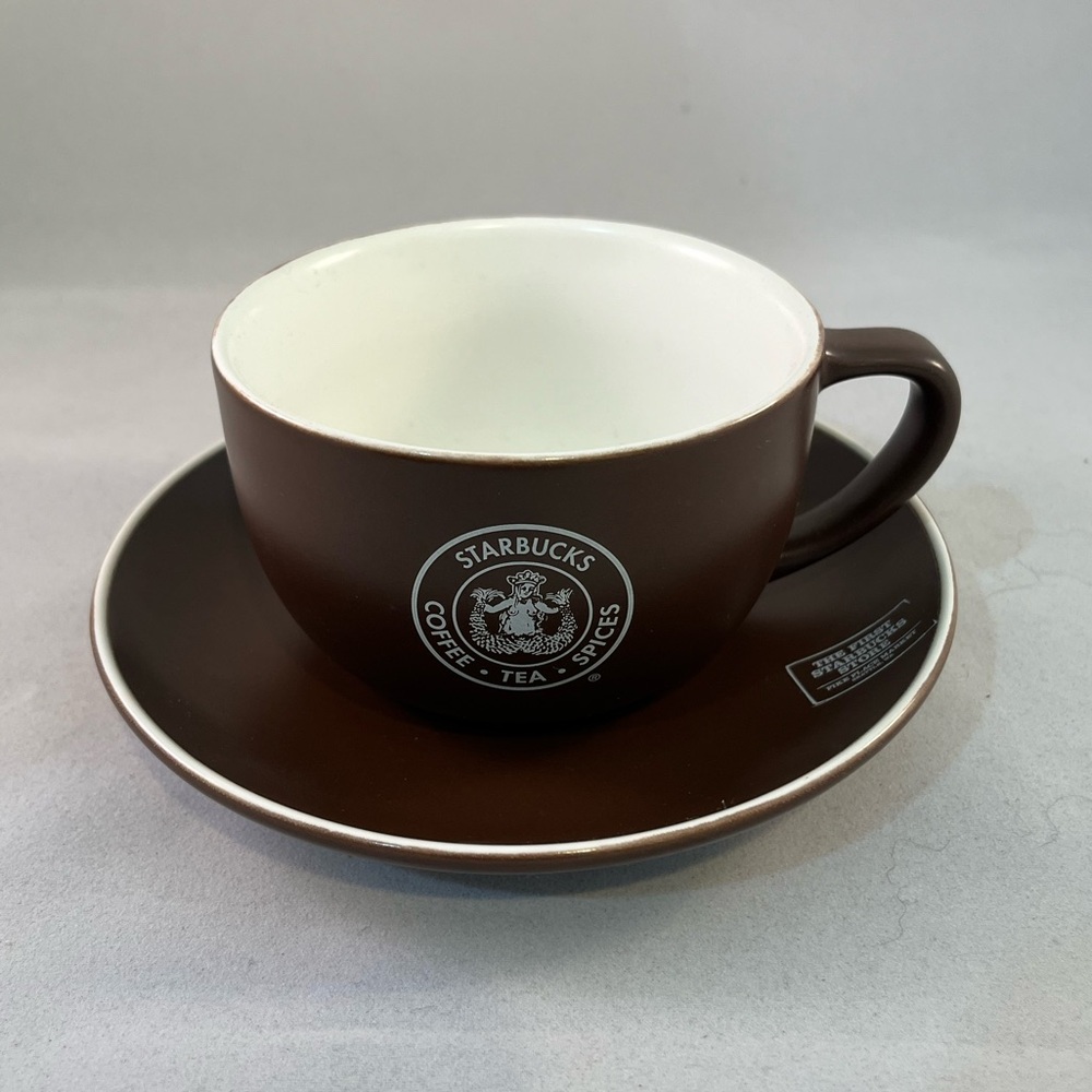 The first Starbucks tea cup and saucer